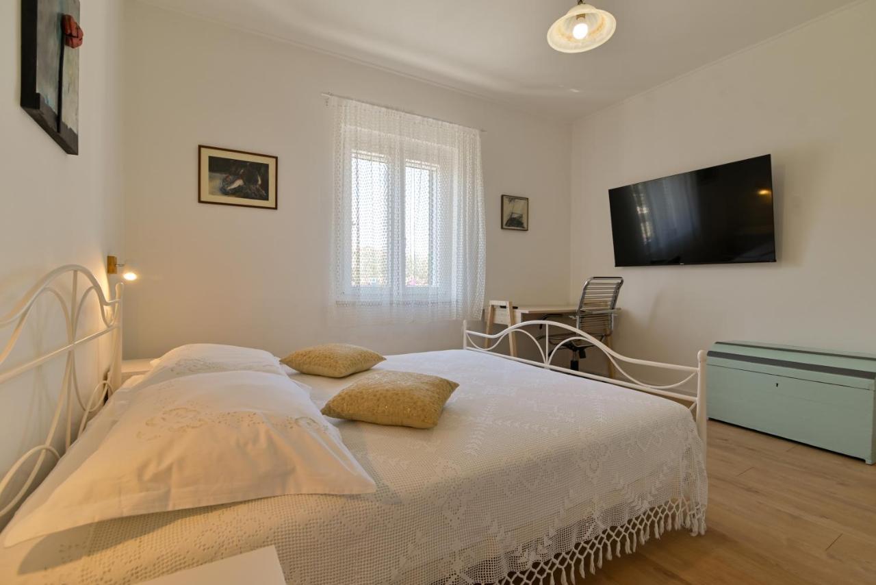 Apartments Art Trogir Ngoại thất bức ảnh
